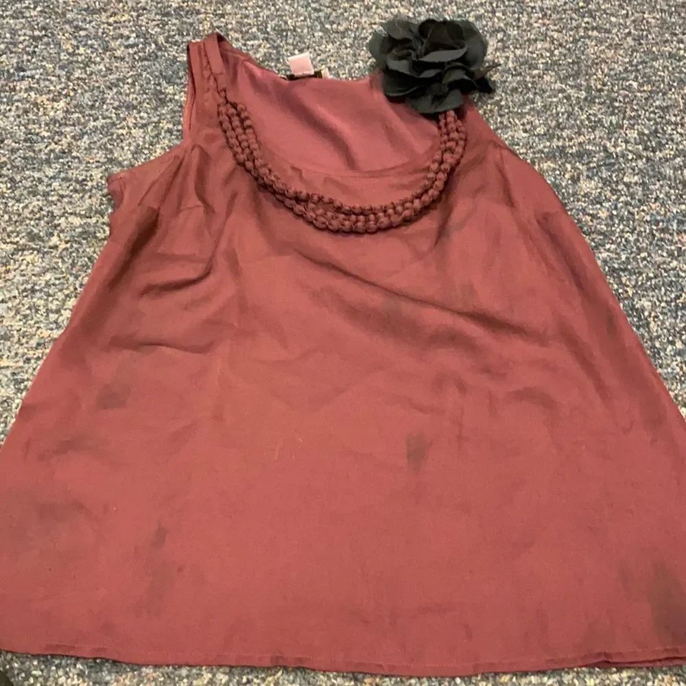 Ann Taylor Loft Burgundy top sz. Medium Petite